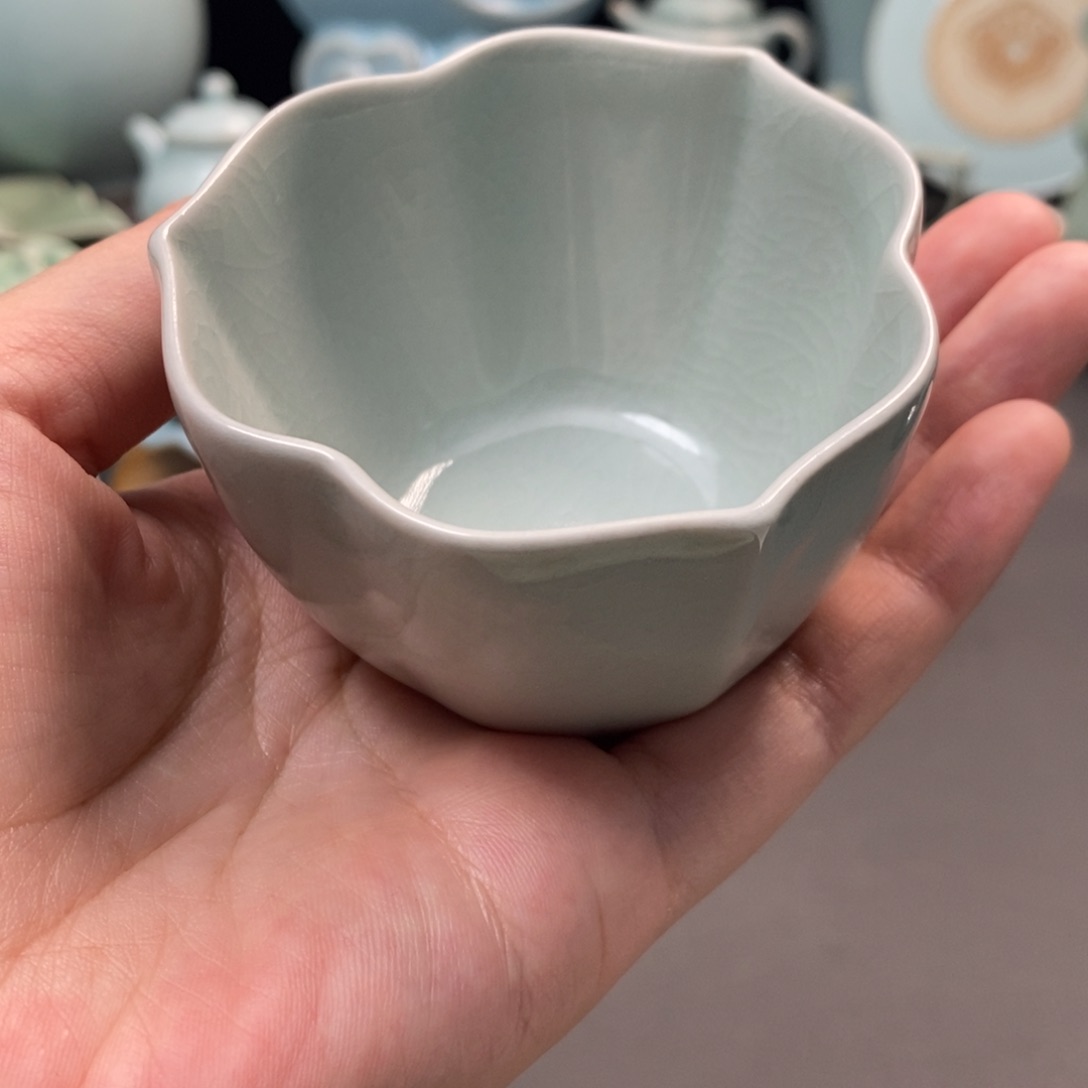 杯粉青冰片釉桃心杯简包装