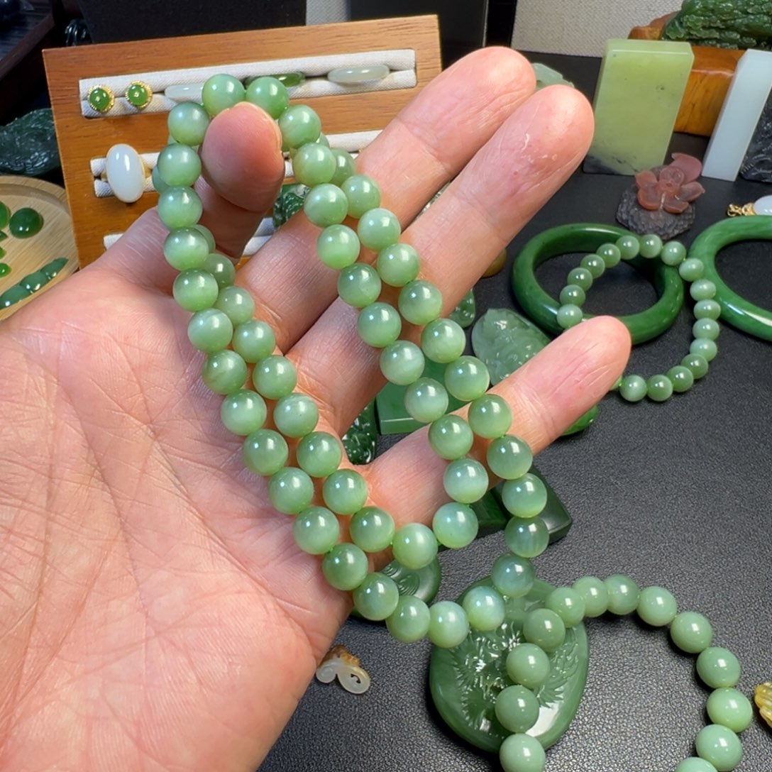 和田玉（碧玉）未镶嵌手链
