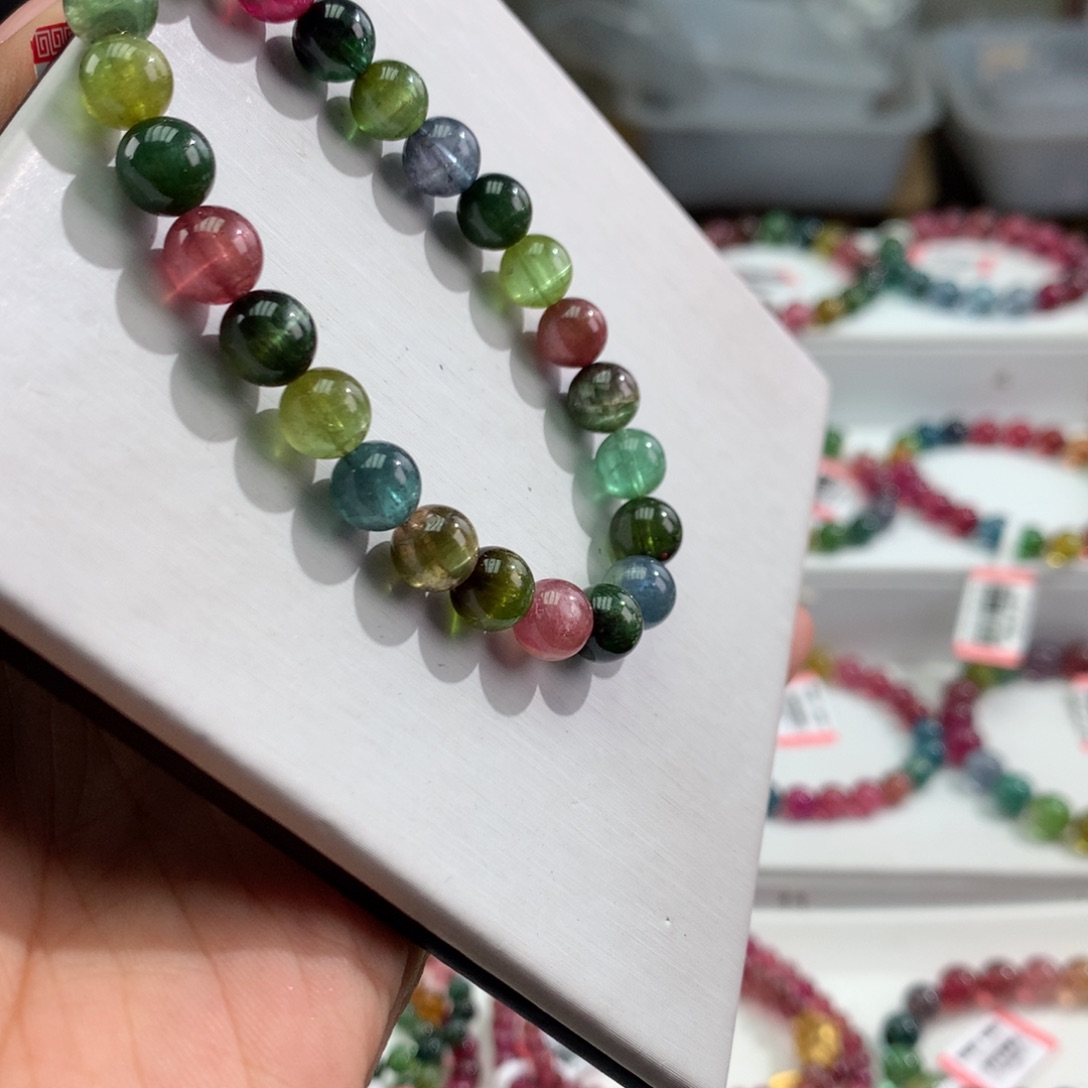 碧玺手链未镶嵌  7mm。      
