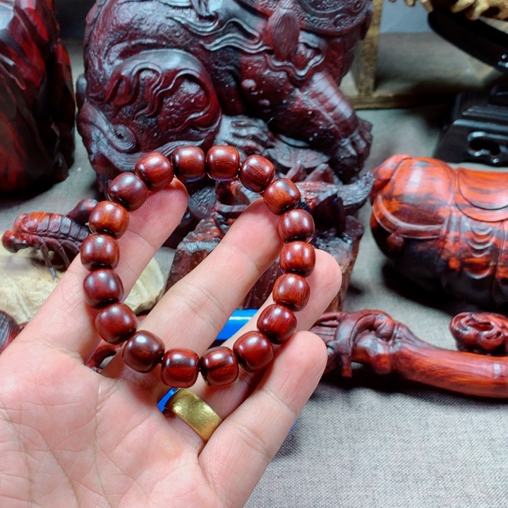 志***强檀香紫檀（小叶紫檀）