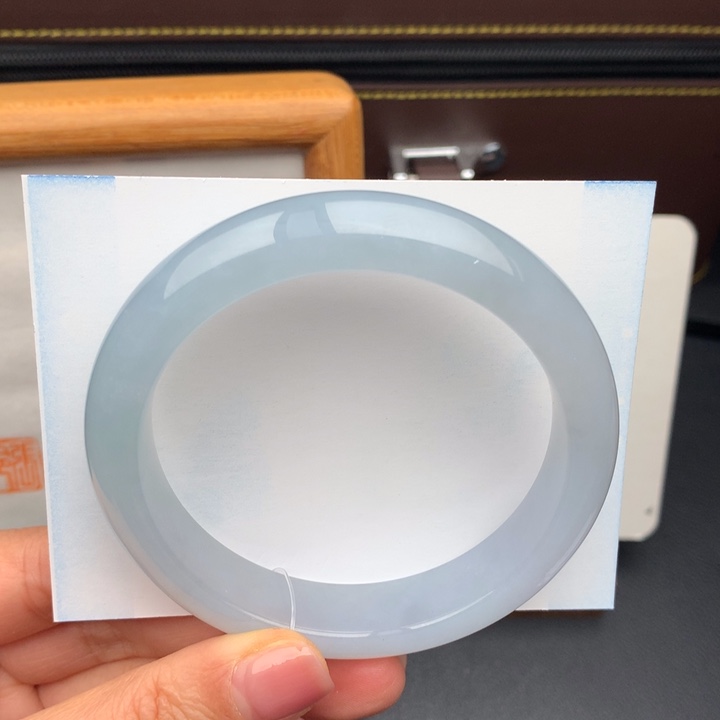 翡翠手镯未镶嵌翡翠手镯57