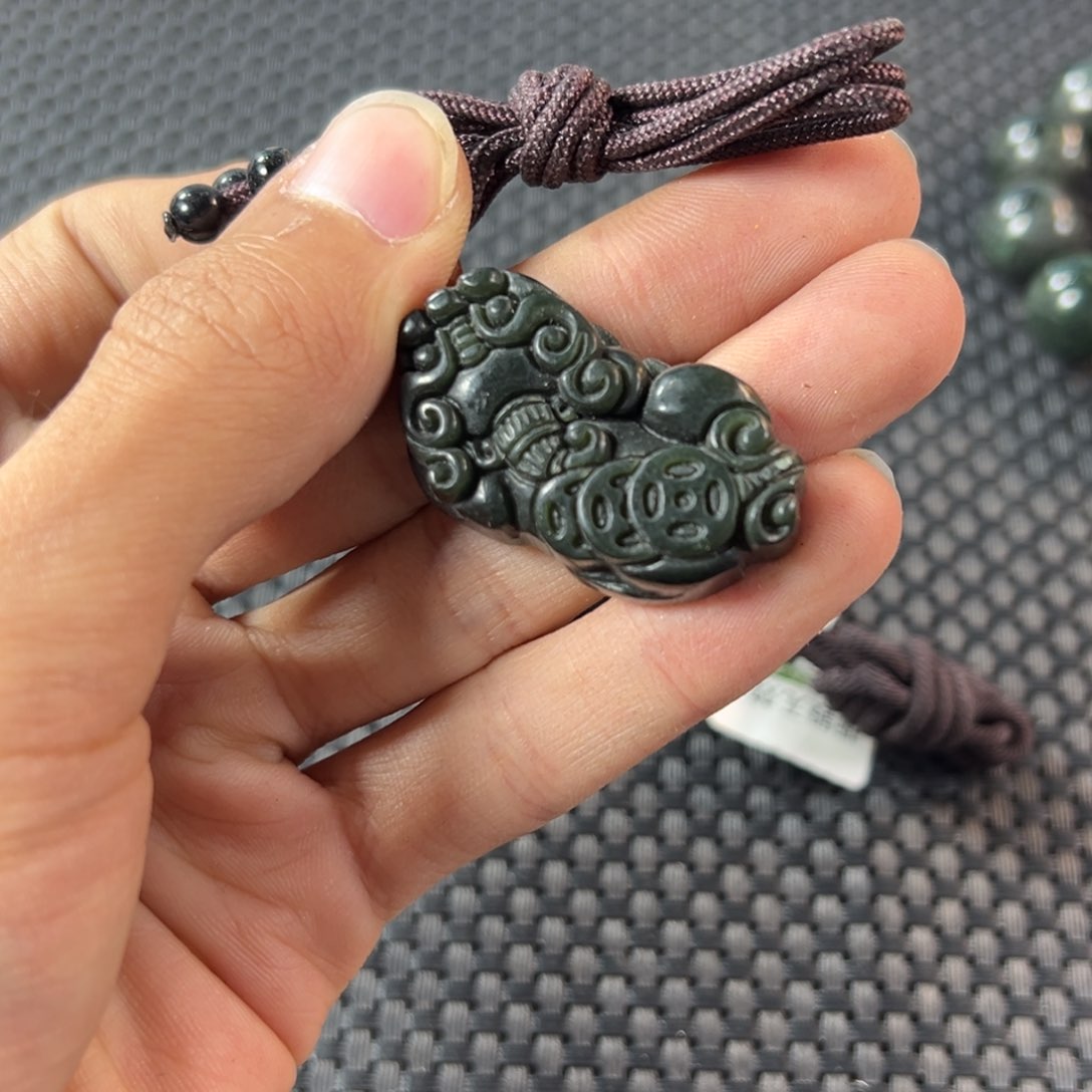 颈饰未镶嵌和田玉福利品不支持差评