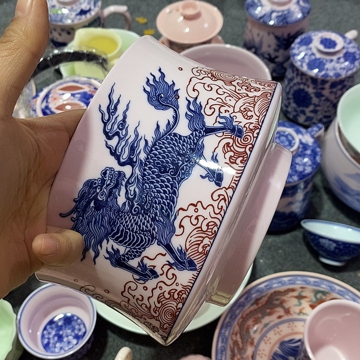 摆件陶红稀土麒麟水洗