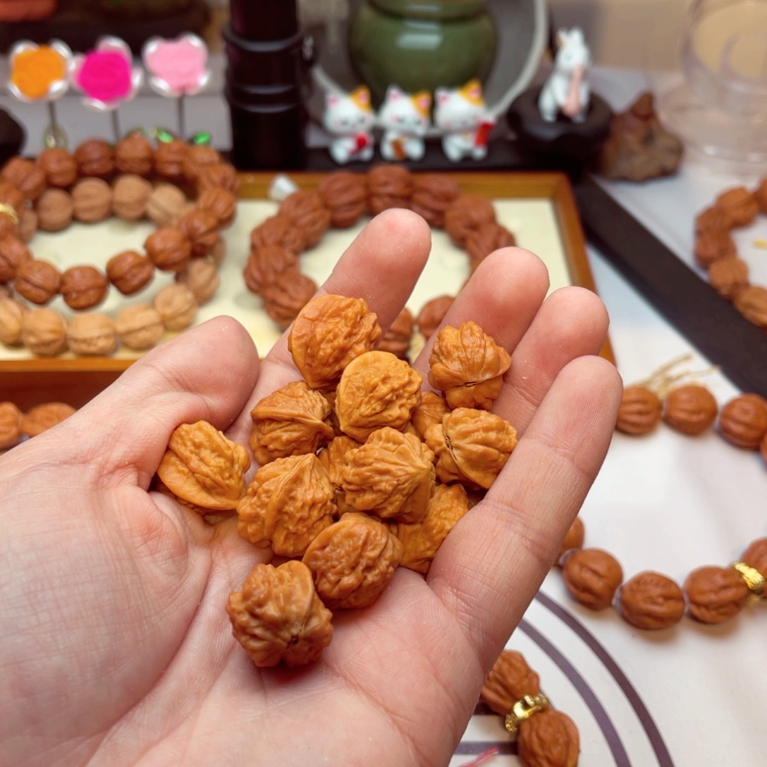 文玩核桃手串蛤蟆头