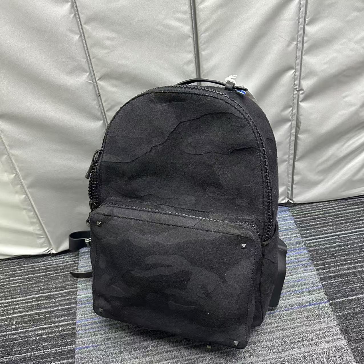 95新 Valentino/华伦天奴 乱乱子中古/女士/双肩包/103330