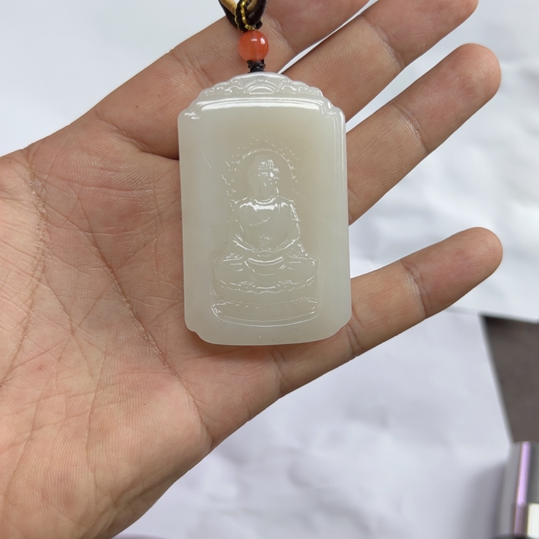 和田玉未镶嵌颈饰和田玉 佛