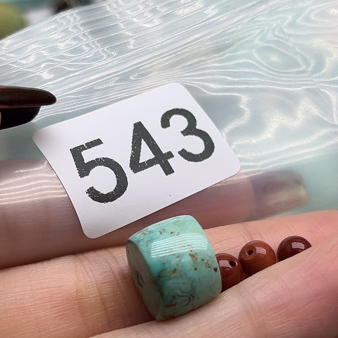 南红玛瑙未镶嵌珠宝奇石