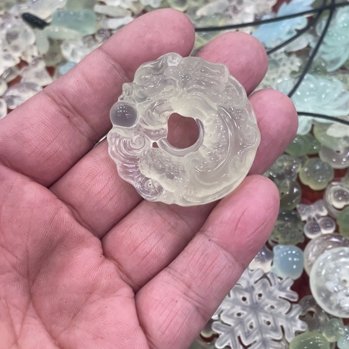 蛇纹石玉合金颈饰