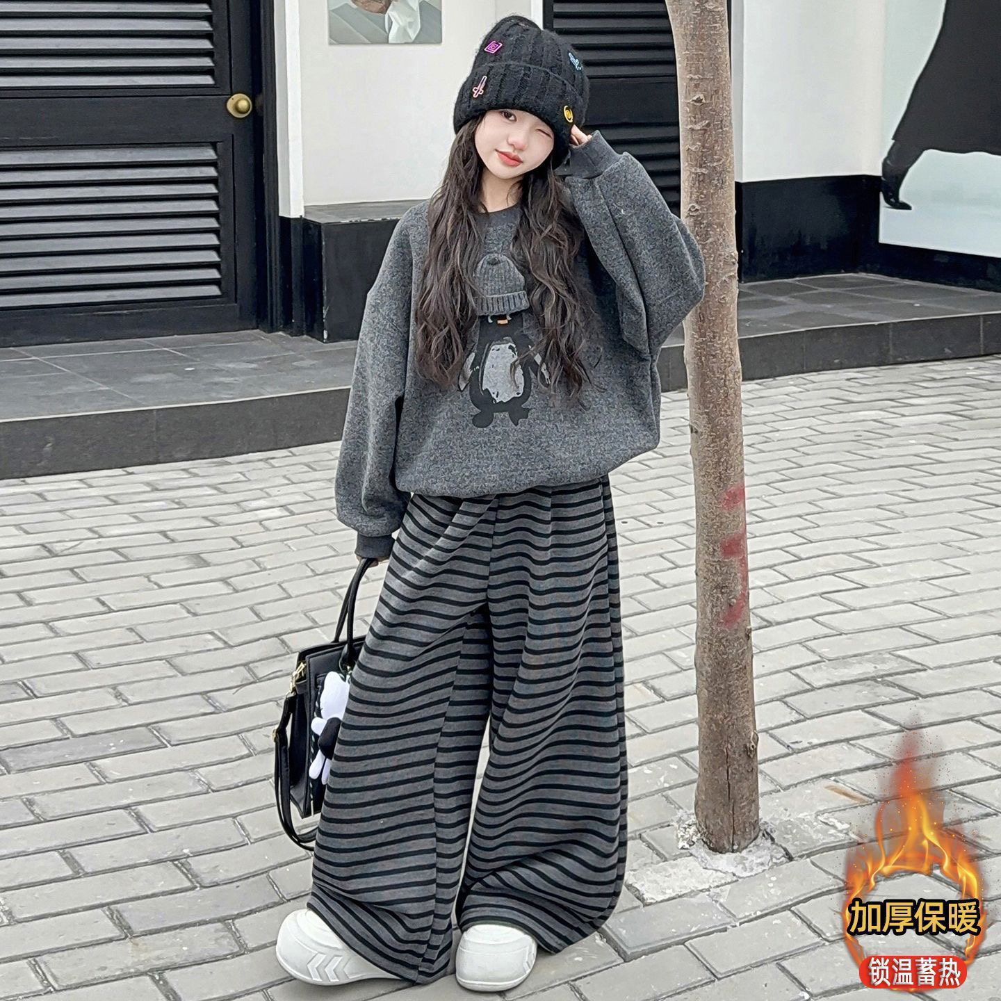 女童秋冬季2025新款中大童潮酷卡通百搭卫衣加厚宽松条纹裤两件套