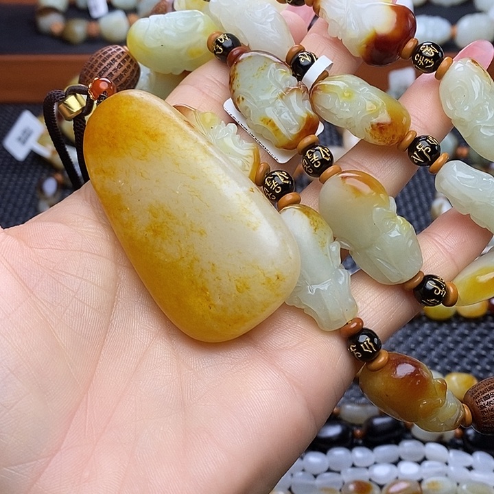 手链未镶嵌和田玉L****n