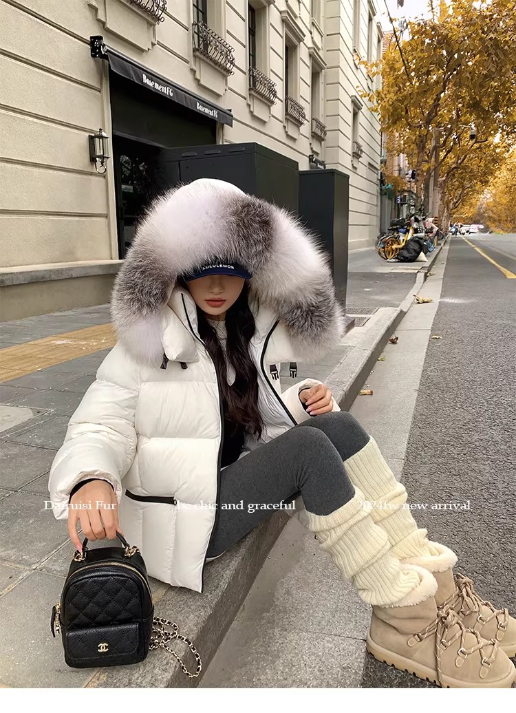孚日广场/连帽冬季面包服