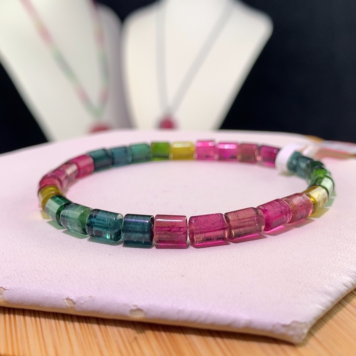 双色碧玺手链未镶嵌