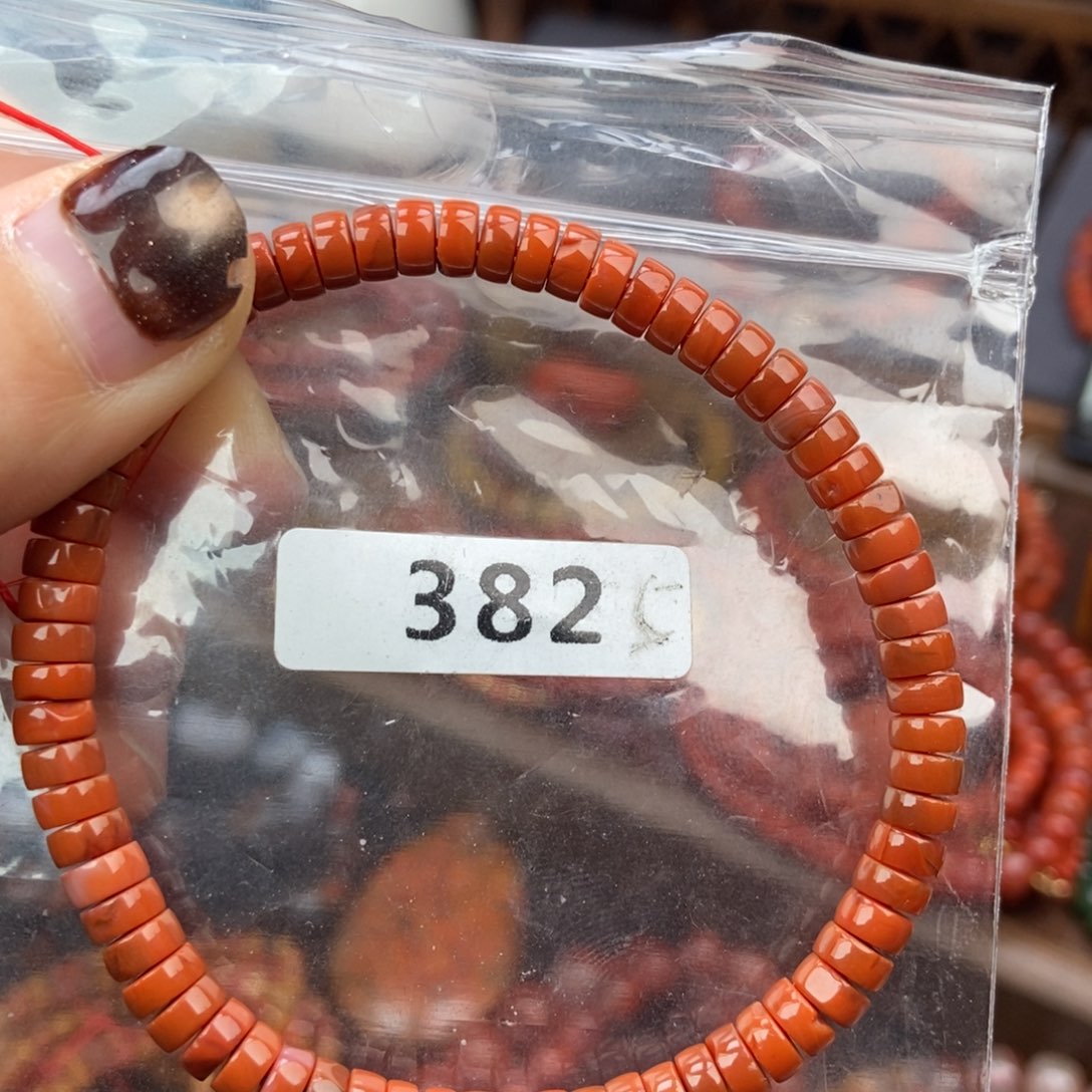 南红玛瑙未镶嵌手链