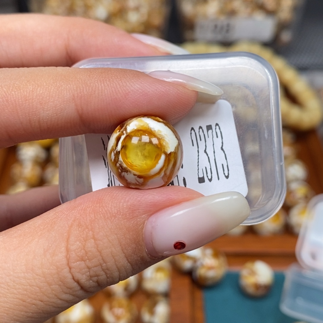 蜜蜡未镶嵌珠宝奇石2373