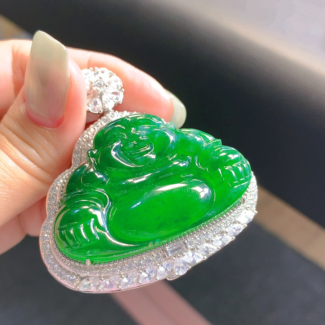 翡翠颈饰银S925镶嵌翡翠