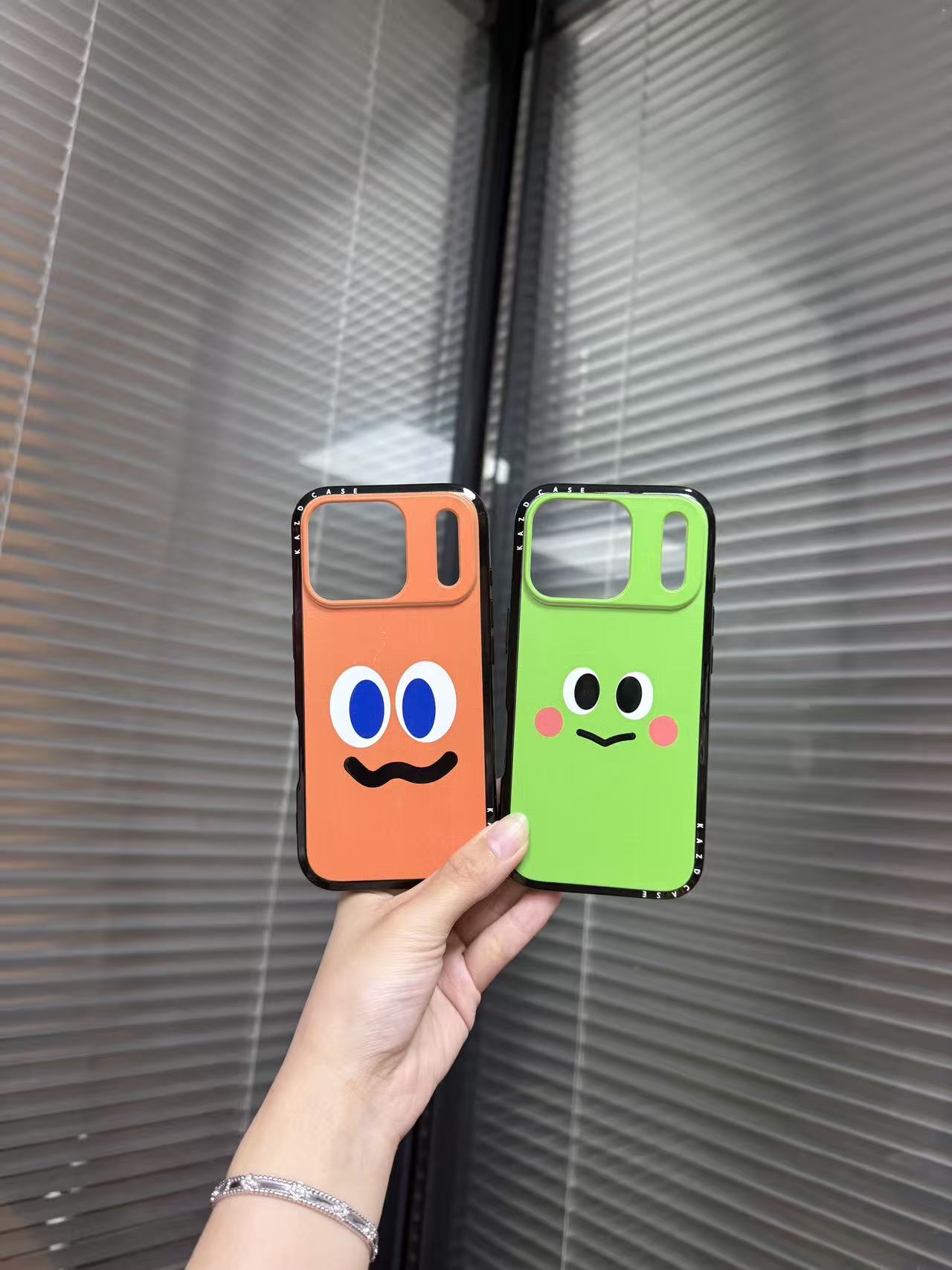 黑边框新壳体搞怪表情包硬背软边适用于苹果12-17pm