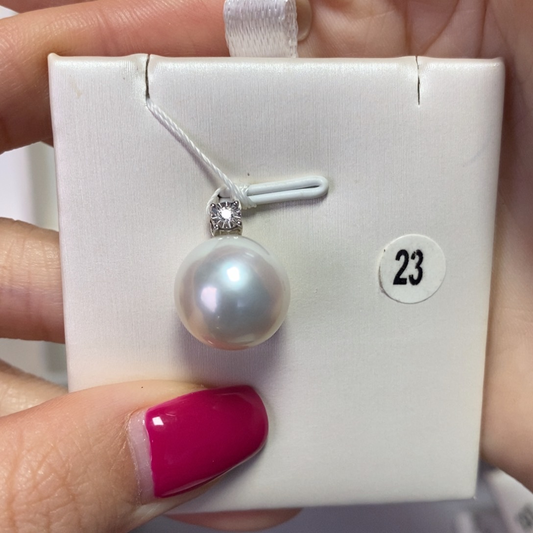 海水珍珠吊坠(不含链)18K金镶嵌小****又