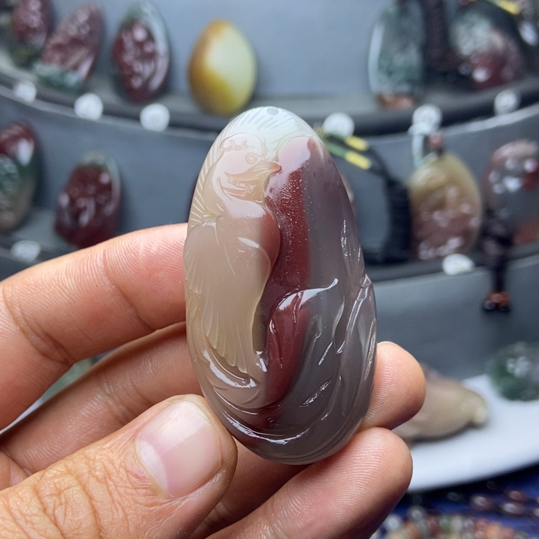 倚***月玛瑙/玉髓未镶嵌颈饰