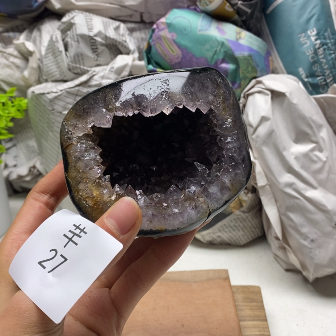 未镶嵌水晶珠宝半成品