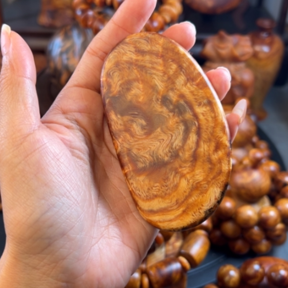 【闪购商品】松木（琥珀木）把件