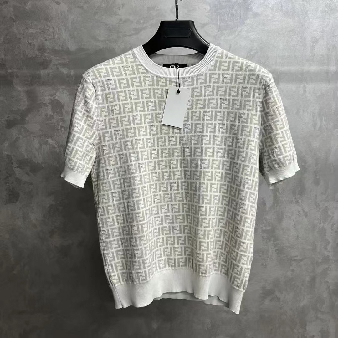99新 FENDI/芬迪 白色字母logo满印圆领套头短袖毛衣/46码
