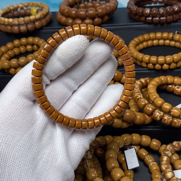 紫金鼠手串纯肉实心药片手串尺寸7.6×4.5