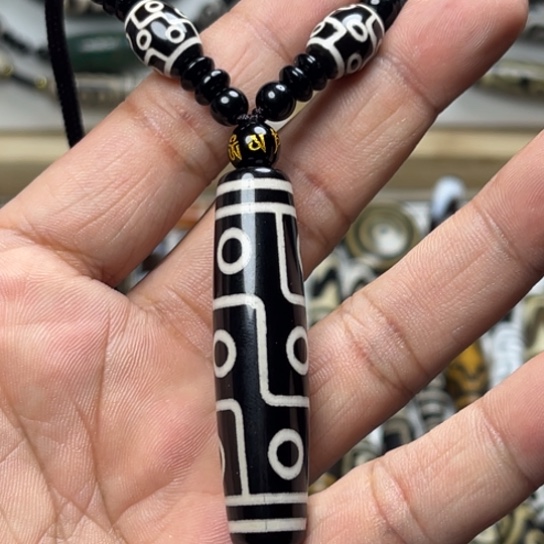 玛瑙/玉髓颈饰未镶嵌玩**味