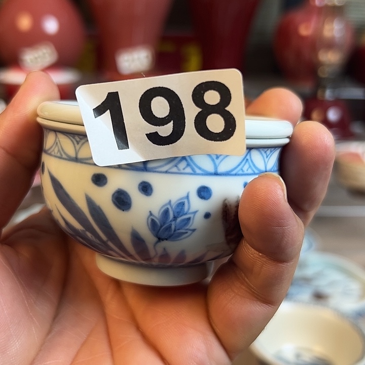 用***4景德镇瓷器鉴定完毕