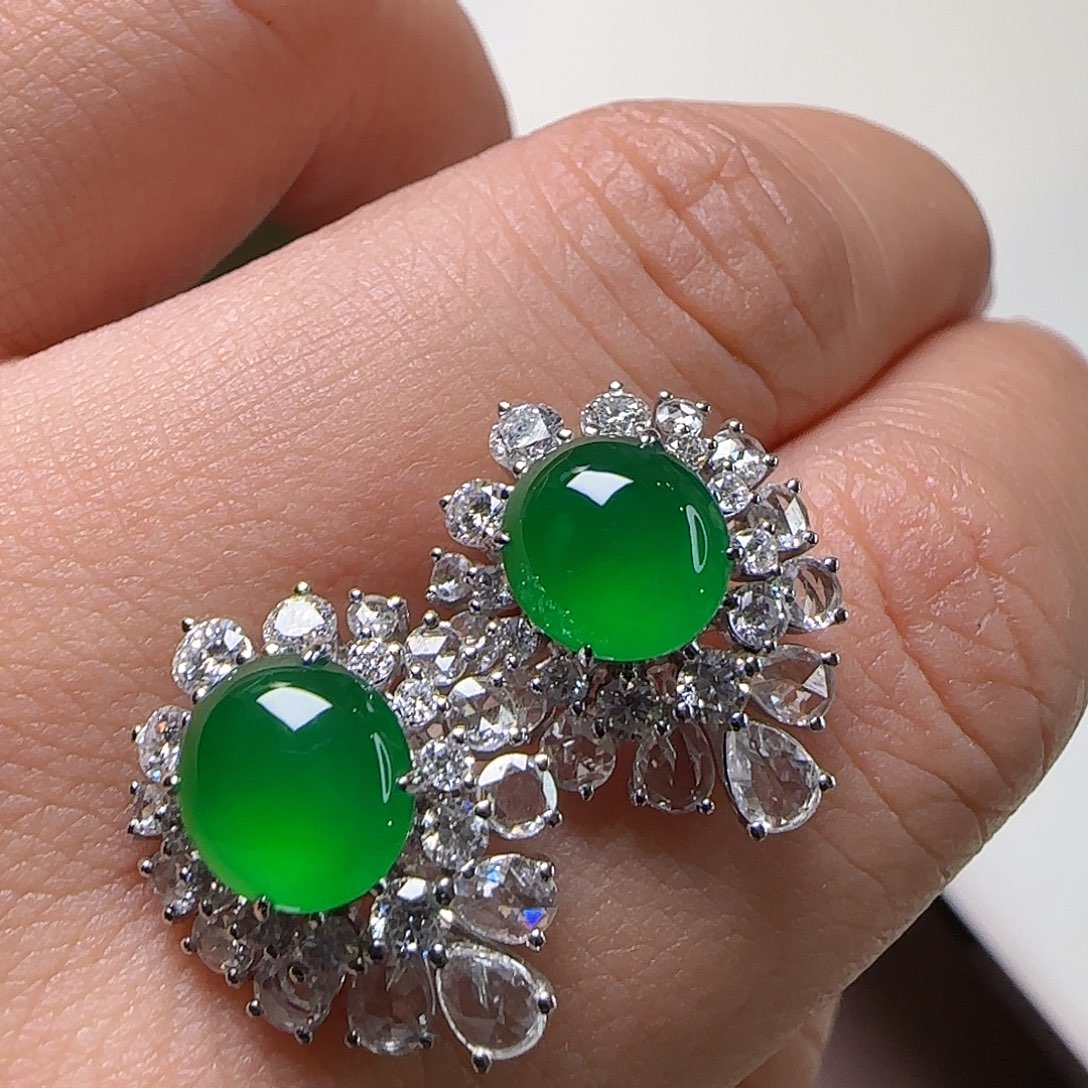 翡翠18K金镶嵌耳饰天然翡翠