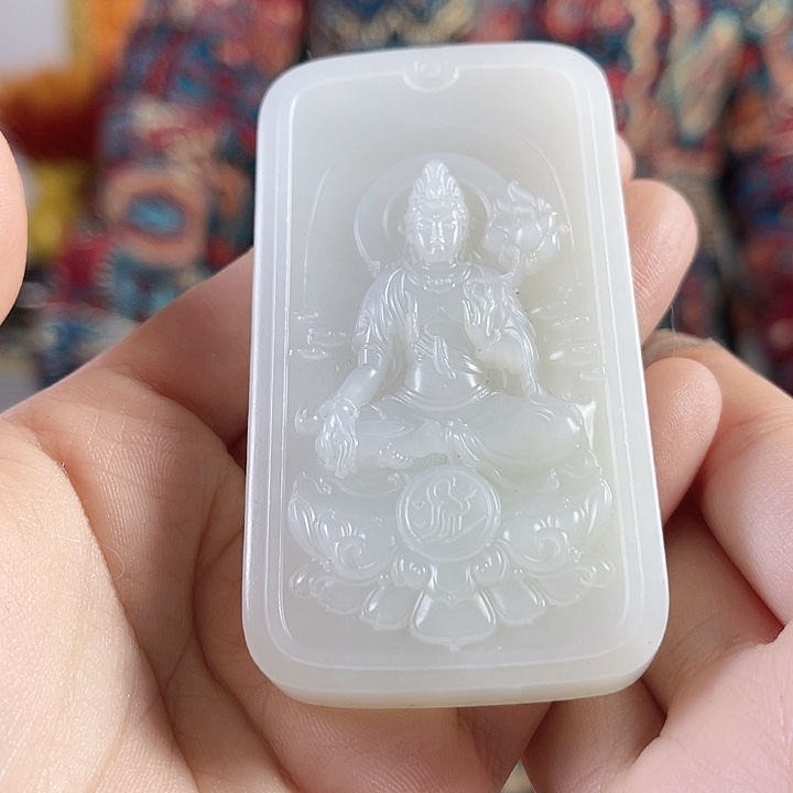 和田玉颈饰未镶嵌万****集