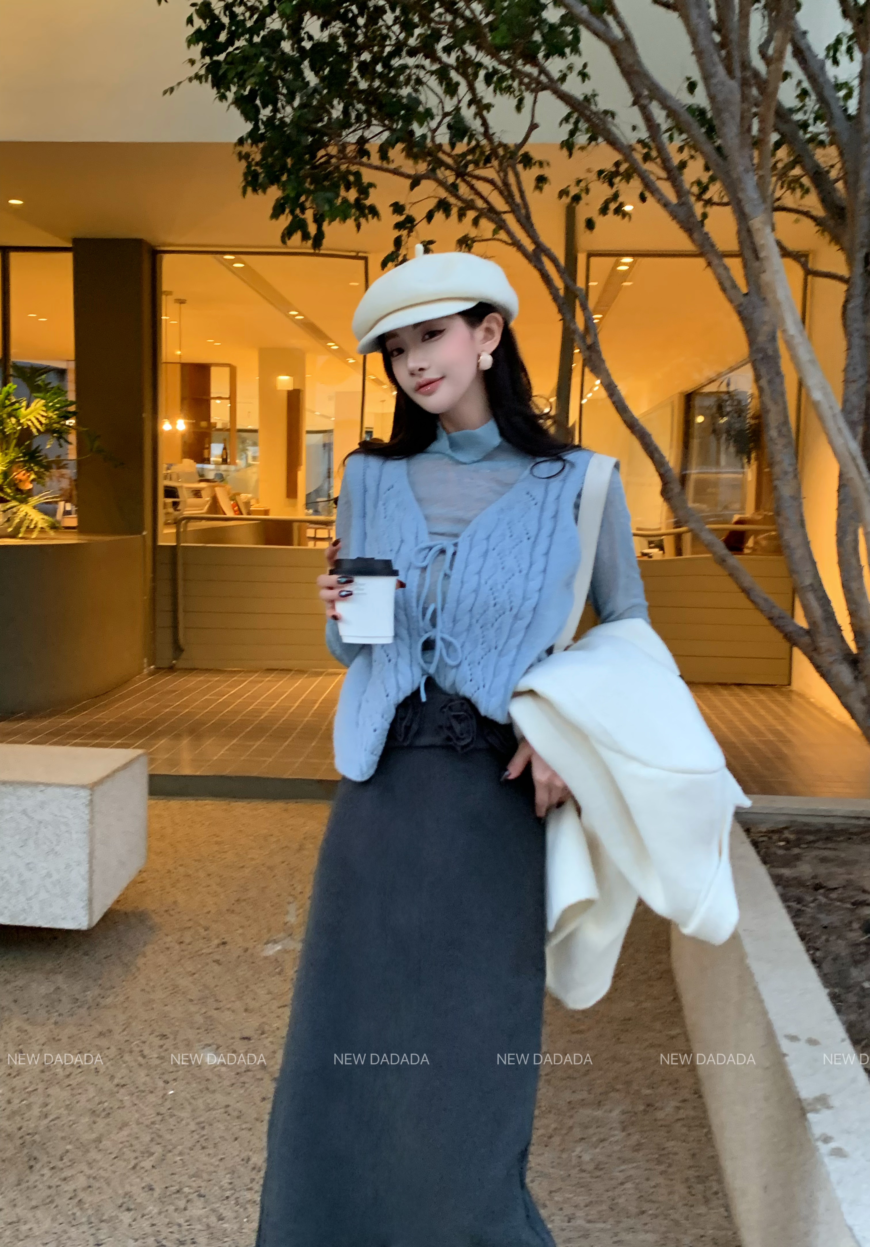 利达 NEW DADADA 针织马甲镂空绞花系带显瘦温柔叠穿背心DGM3153