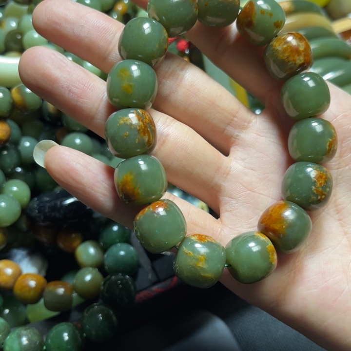 和田玉未镶嵌手链