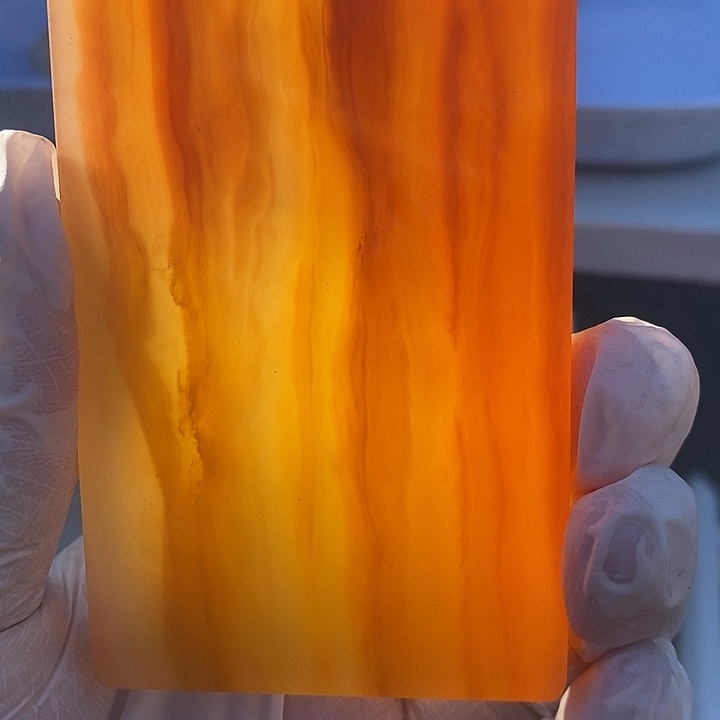 石英质玉（黄龙玉）未镶嵌颈饰