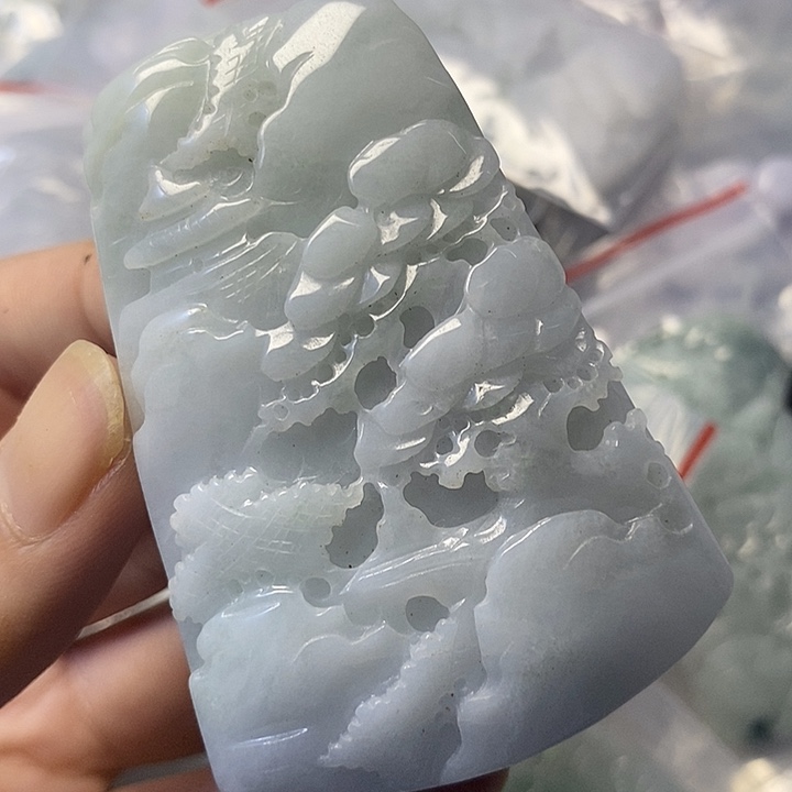 翡翠未镶嵌颈饰天然翡翠A货