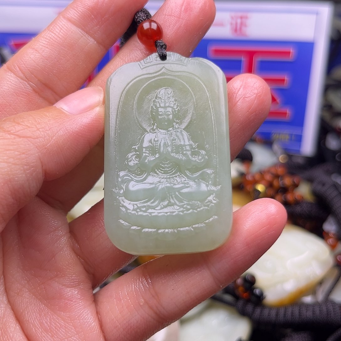 颈饰未镶嵌和田玉