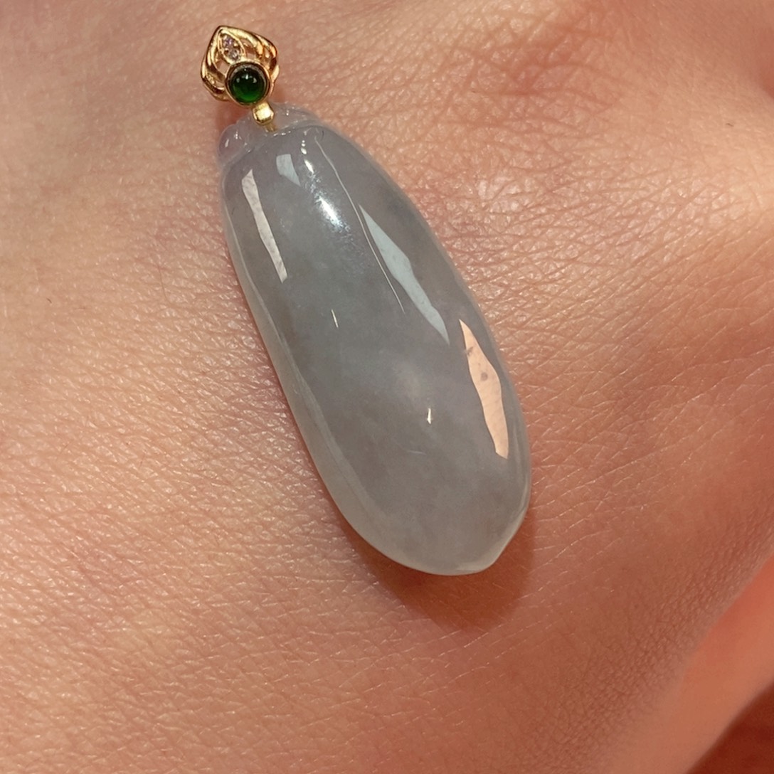 翡翠未镶嵌颈饰瓜