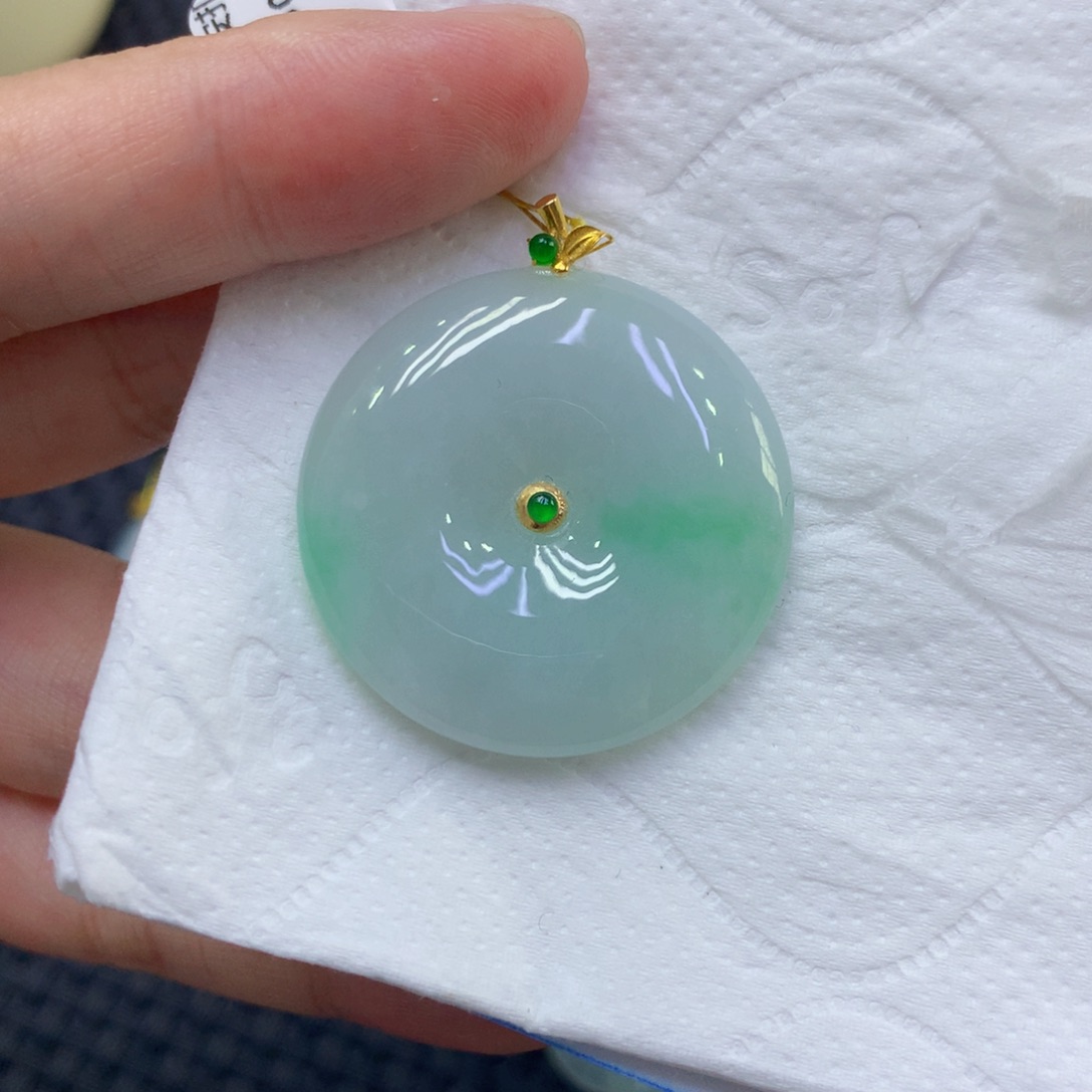 颈饰18K金镶嵌翡翠翡翠