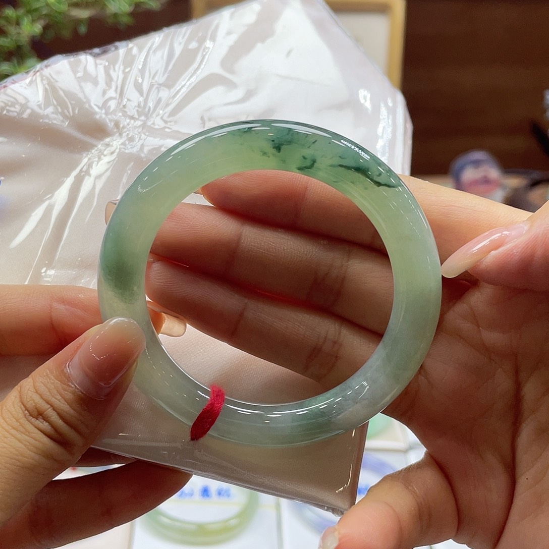 翡翠未镶嵌手镯26 号链接