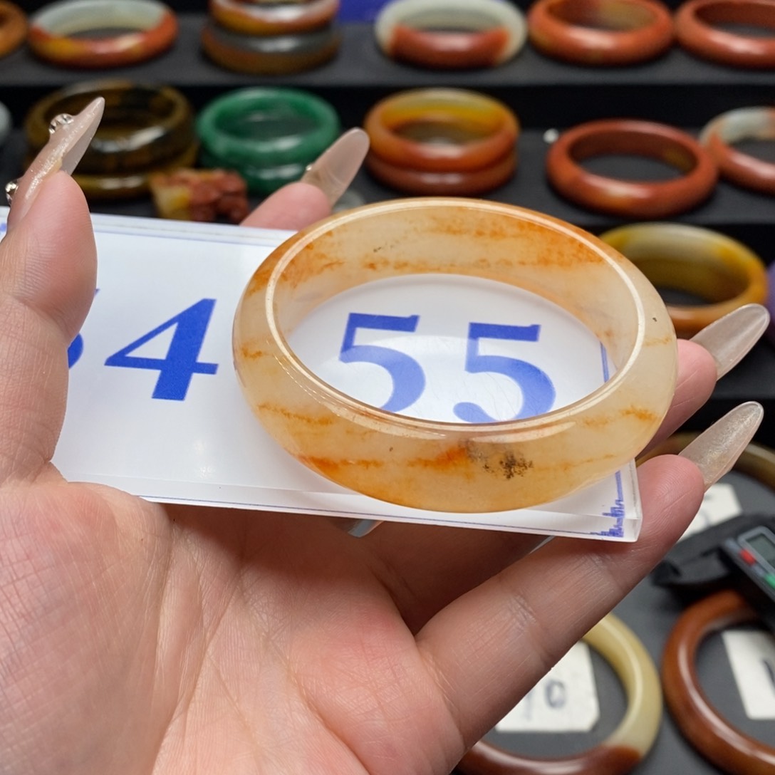 石英质玉（黄龙玉）手镯微瑕未镶嵌