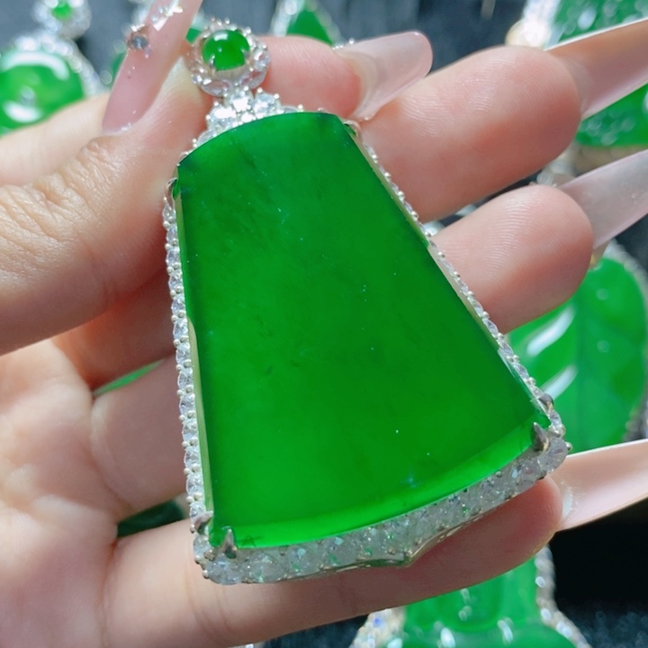 翡翠颈饰银S925镶嵌