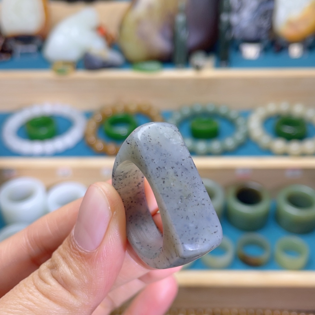 和田玉戒指银S925镶嵌