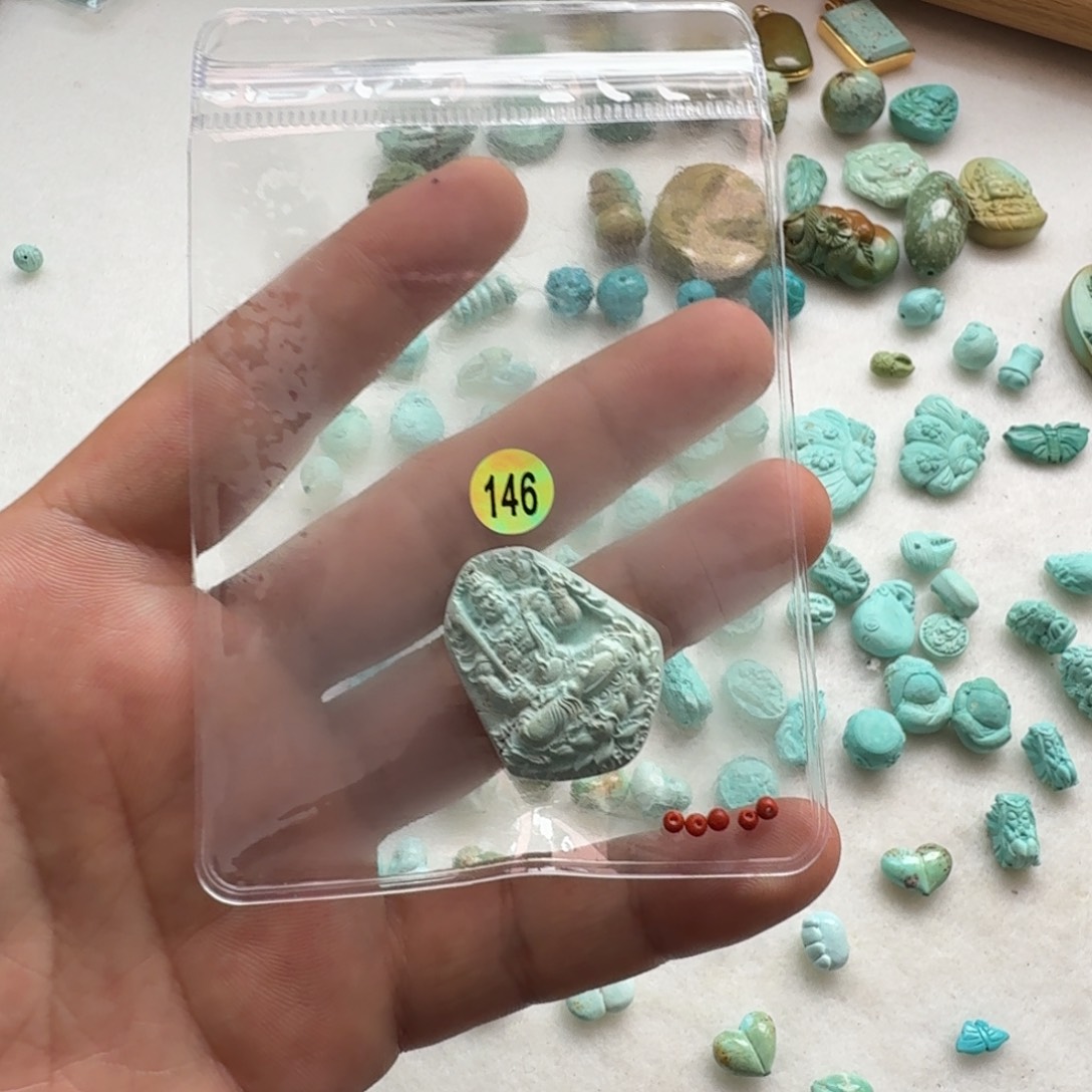 凤***城未镶嵌南红玛瑙珠宝奇石