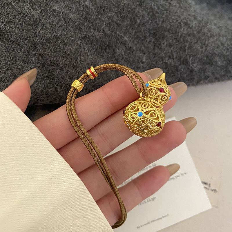 合金布艺吊坠 金色镂空葫芦吊坠