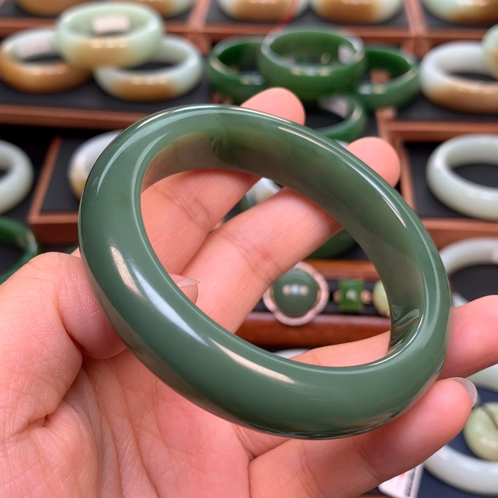 和田玉（碧玉）手镯未镶嵌59