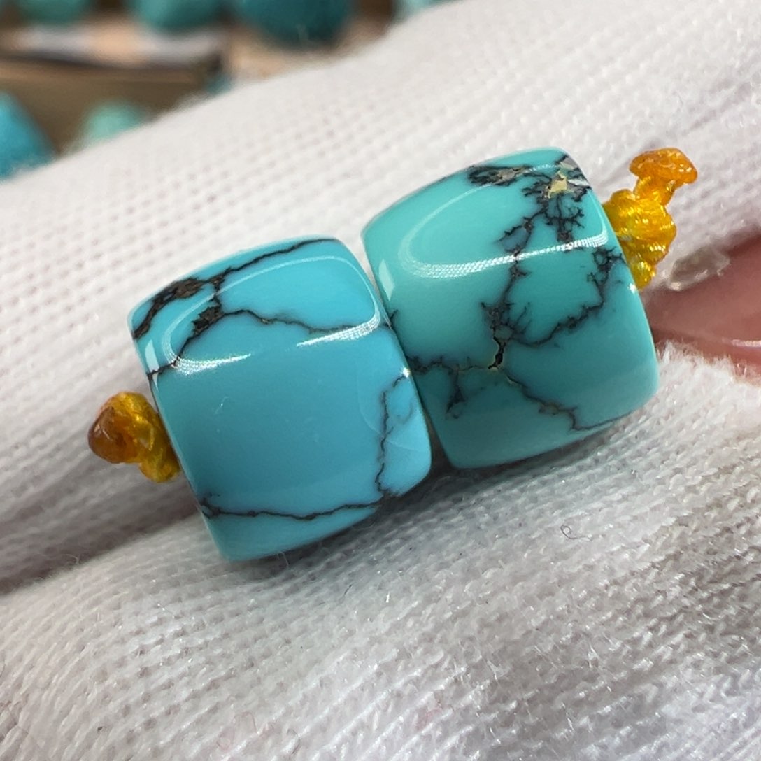 绿松石配饰未镶嵌