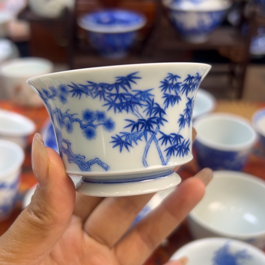 福利手绘陶瓷手绘