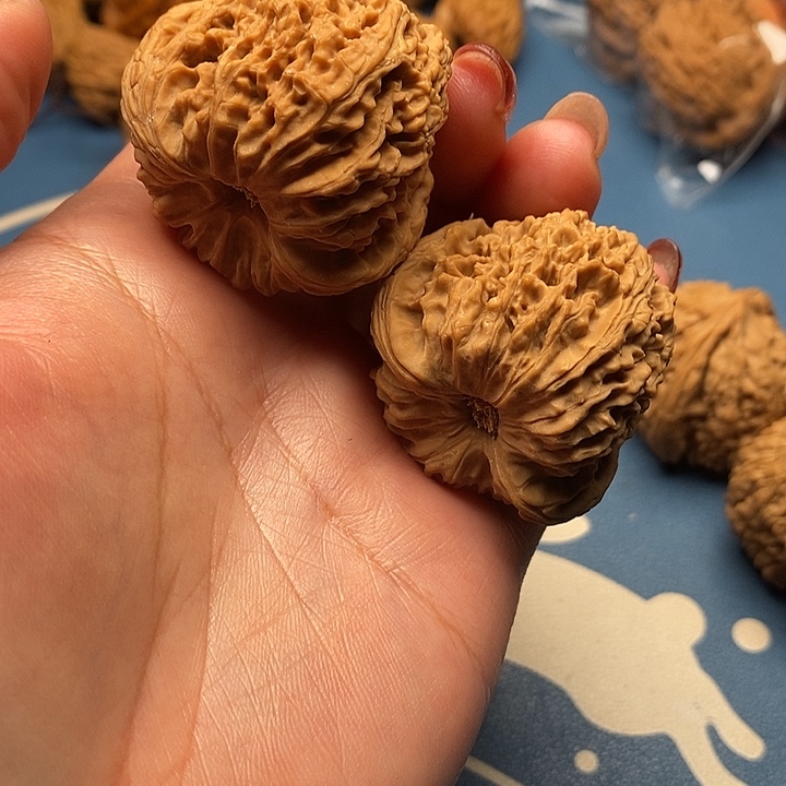 文玩核桃把件抖**神南疆