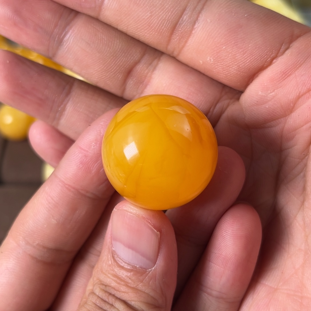 琥珀裸石未镶嵌蜜蜡焦皮料28毫米