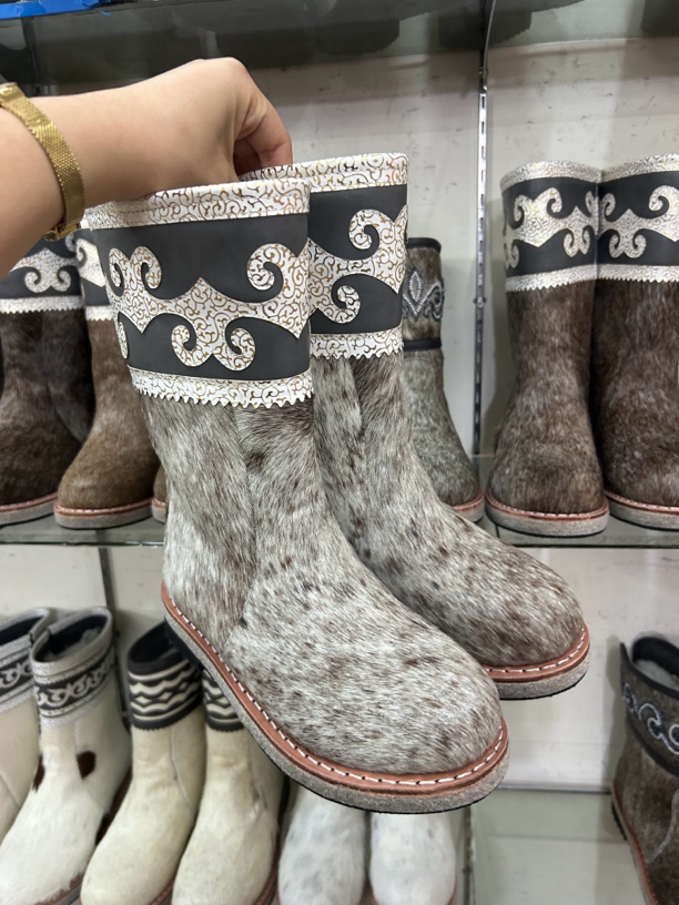 马皮靴内蒙古冬季雪地靴时尚圆头