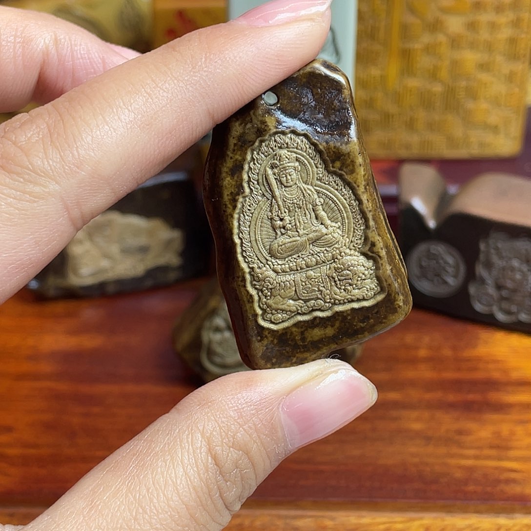 戈壁石?****?25855448965558966255